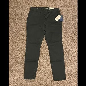 Universal Thread Mid-Rise Skinny Jean